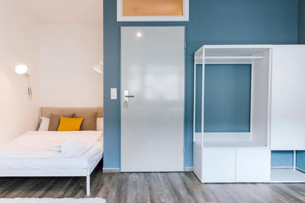 Mitten Im Zentrum Mit 24H Check-In Киль Экстерьер фото