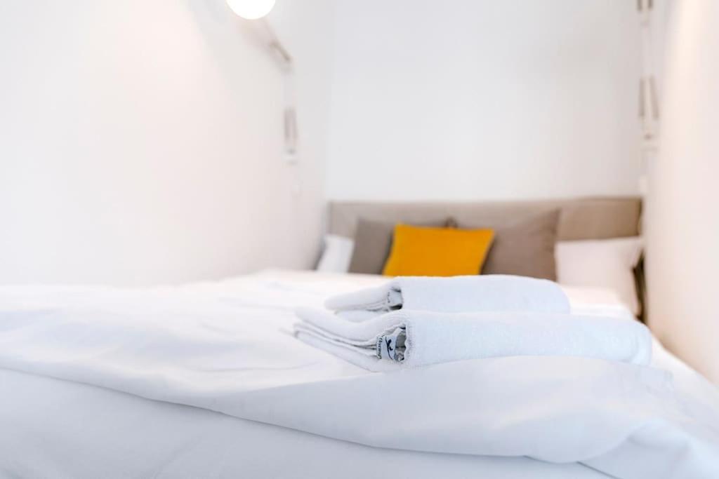 Mitten Im Zentrum Mit 24H Check-In Киль Экстерьер фото