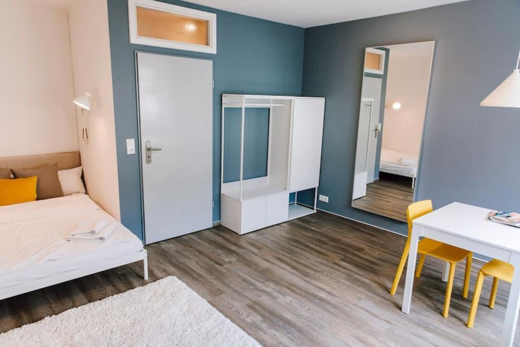 Mitten Im Zentrum Mit 24H Check-In Киль Экстерьер фото