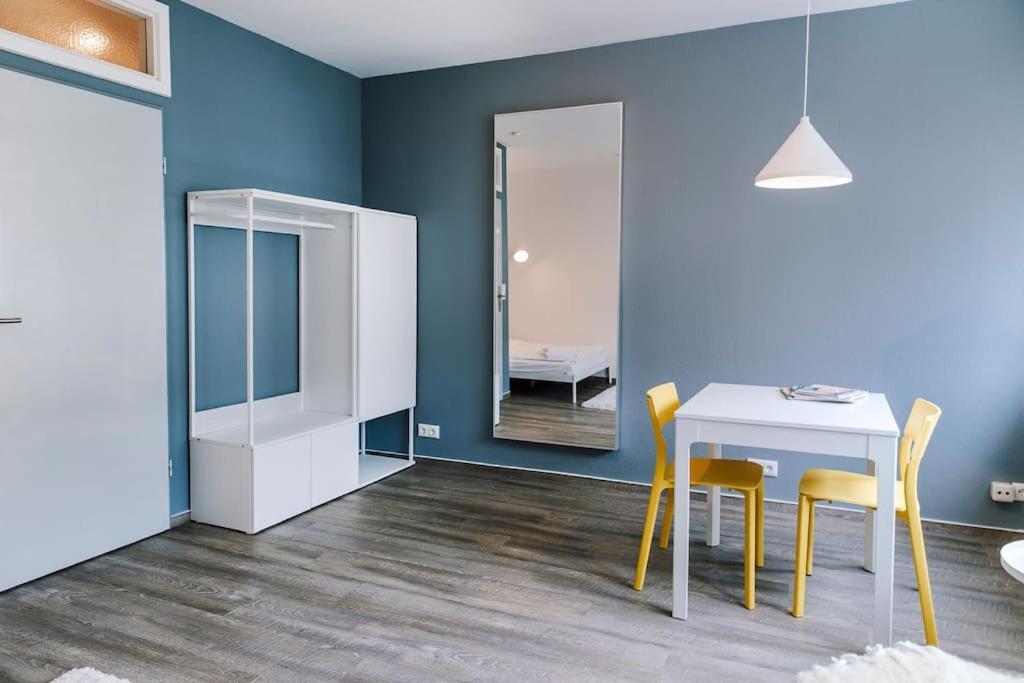 Mitten Im Zentrum Mit 24H Check-In Киль Экстерьер фото